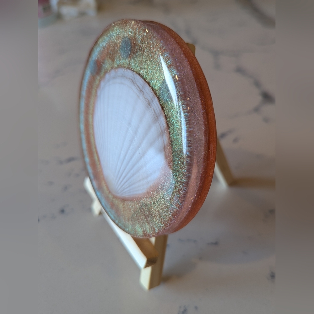 Handmade Resin Coaster, Shell Design - Picture 3 of 5
